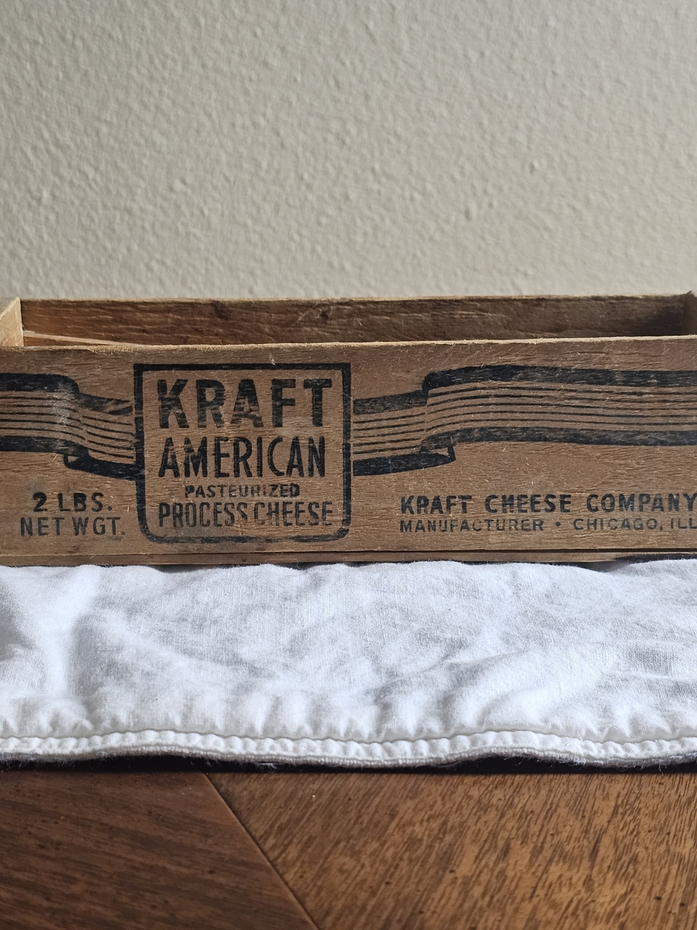 Vintage Kraft American Cheese Wood Crate Box 2LB Split